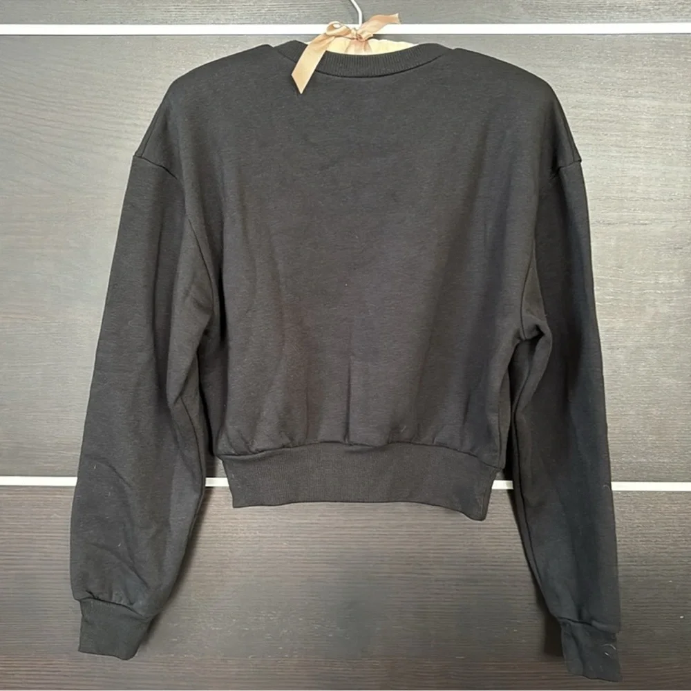 Wild Fable Women's Black Cropped Sweatshirt - Picture 3 of 9